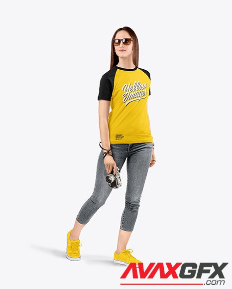 Woman in a Raglan T-Shirt Mockup 84001