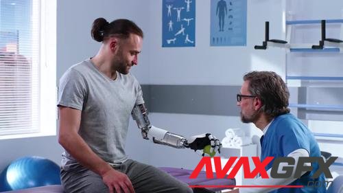 MotionArray – Practicing With His Prosthetic Arm 1030270