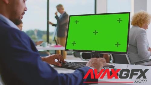 MotionArray – Office Computer With Green Screen 1036912
